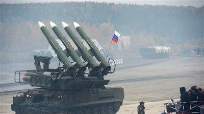 أنظمة الدفاع الجوي الروسية تسقط 10 طائرات مسيرة أوكرانية فوق 4 مقاطعات