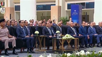 الرئيس السيسي يشهد افتتاح عدد من المشروعات القومية في قطاع النقل