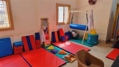 تجهيز وحدتي علاج طبيعي للأطفال بمستشفيى حوش عيسى والأطفال التخصصي بأبوحمص 