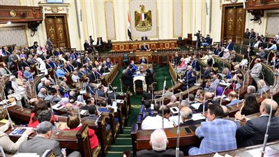 رئيس مجلس النواب يستفسر من وزير الشؤون النيابية عن مدى توافق 