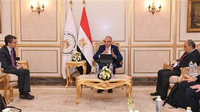 وزير الري يستعرض موقف مشروع المرونة المناخية من خلال التحول الزراعي والغذائي