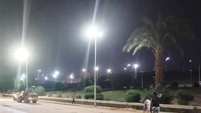 محافظ أسوان يوجه الوحدات المحلية إلى تواصل جهودها المكثفة لتنفيذ أعمال النظافة العامة ورفع التراكمات والمخلفات