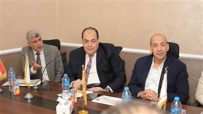 الشعب الجمهوري وحماية المستهلك ينظمان ندوة تثقيفية بسوهاج حول حقوق وواجبات المستهلكين