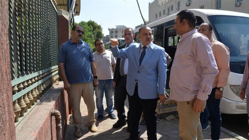 محافظ أسيوط يتابع