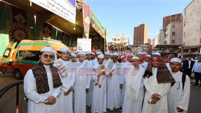توافد آلاف المواطنين على ساحة المسجد الإبراهيمي للاحتفال بذكرى مولد الدسوقي