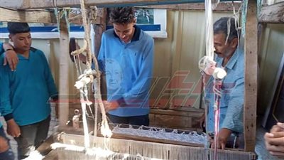 «علمني حرفة».. ورش تدريب الشباب على تصنيع الكليم اليدوي بكفر الشيخ