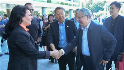 وفد صيني رفيع المستوى في زيارة لمكتبة الإسكندرية 