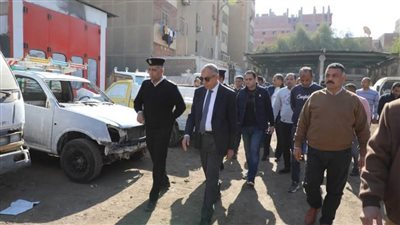 محافظ المنيا يتفقد مركز الصيانة وجراج معدات الطرق ويوجه بتطويرها لتحقيق الاستغلال الأمثل