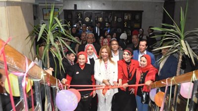 نغمات لونية بأكاديمية الفنون