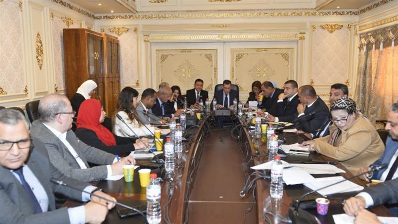 اجتماع لجنة الصناعة