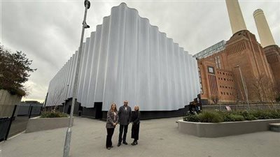 الأمين العام للمجلس الأعلى للآثار يتفقد معرض «رمسيس وذهب الفراعنة» 