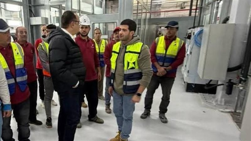 زيارة وزير قطاع الأعمال