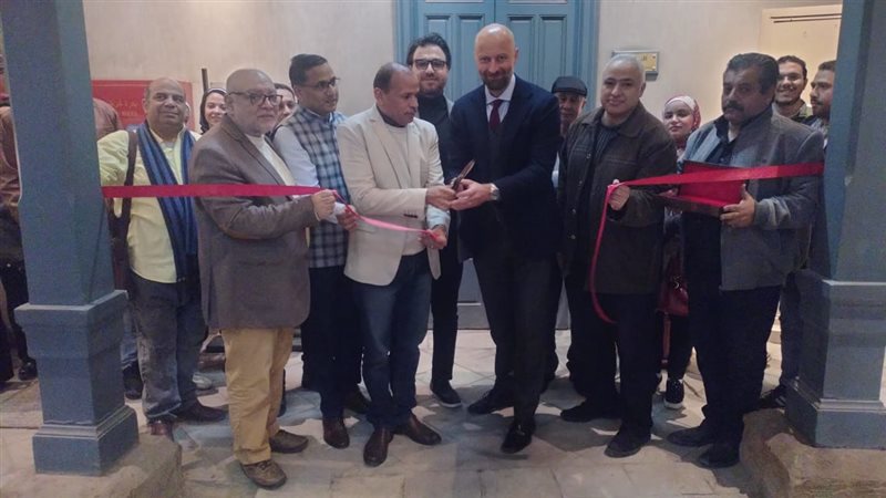 جانب من الافتتاح 