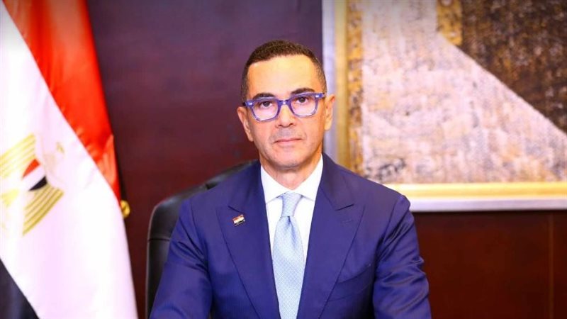 حسن الخطيب وزير الاستثمار