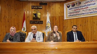 اجتماع موسع بتعليم القاهرة استعدادًا للامتحانات