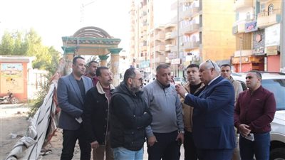 محافظ الوادي الجديد يتابع أعمال تطوير الشوارع الداخلية بأحياء الخارجة القديمة