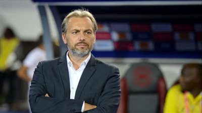 فيستون ماييلي على دكة بدلاء الكونغو الديمقراطية أمام بنين بأمم إفريقيا