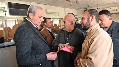 محافظ الغربية يفحص شكاوى ومطالب المواطنين داخل المركز التكنولوجي