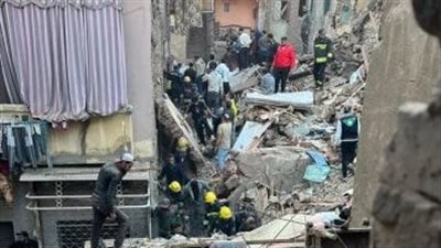 عقار إمبابة المنهار.. انتشال 3 جثث.. فرق الإنقاذ تواصل البحث عن مفقودين