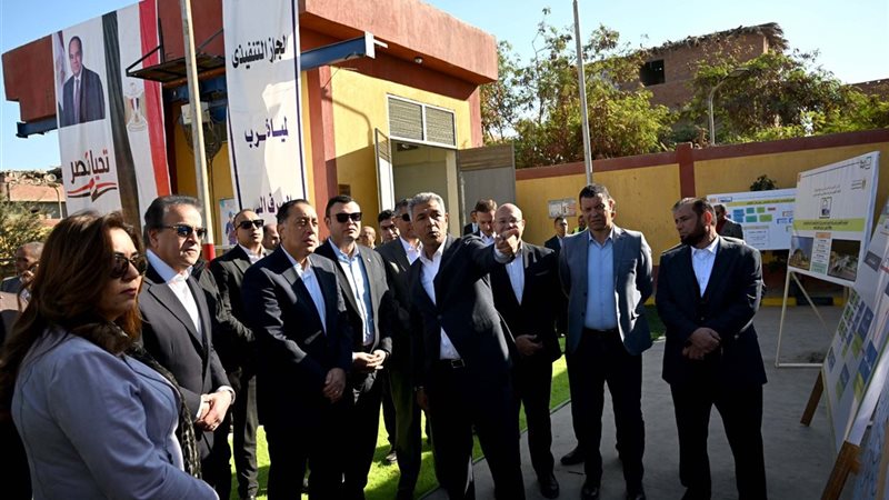 رئيس الوزراء يتفقد