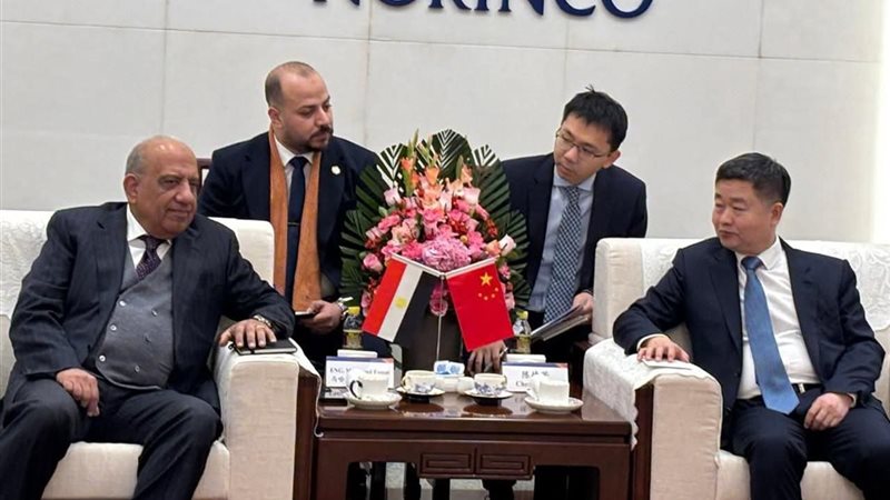 جانب من لقاء وزير