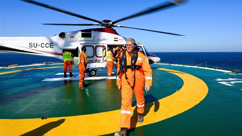 وزير البترول خلال