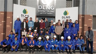 جولة ميدانية لطلاب مدرسة دمياط للتكنولوجيا داخل مصنع إسالة الغاز 