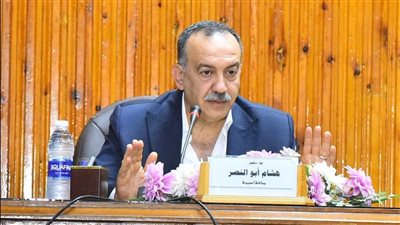 محافظ أسيوط يبحث تعزيز التعاون مع إحدى الشركات الهندية المتخصصة