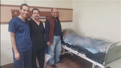 مستشفى الأزهر بأسيوط تعيد الرؤية لمريضة بعد استخراج جسم زجاجي أسفل العين 