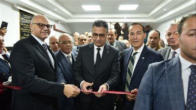 وزير التموين ومحافظ القليوبية يفتتحان مكتب السجل التجاري بالغرفة التجارية
