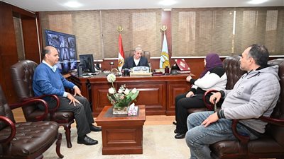 محافظ الغربية يناقش موقف تطوير ورفع كفاءة الكباري 