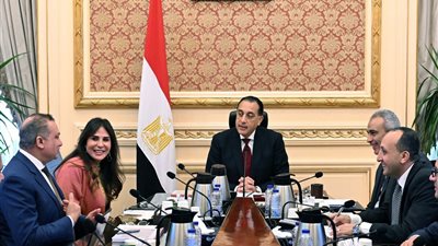 رئيس الوزراء يُتابع الموقف التنفيذي لمشروعات صندوق التنمية الحضارية