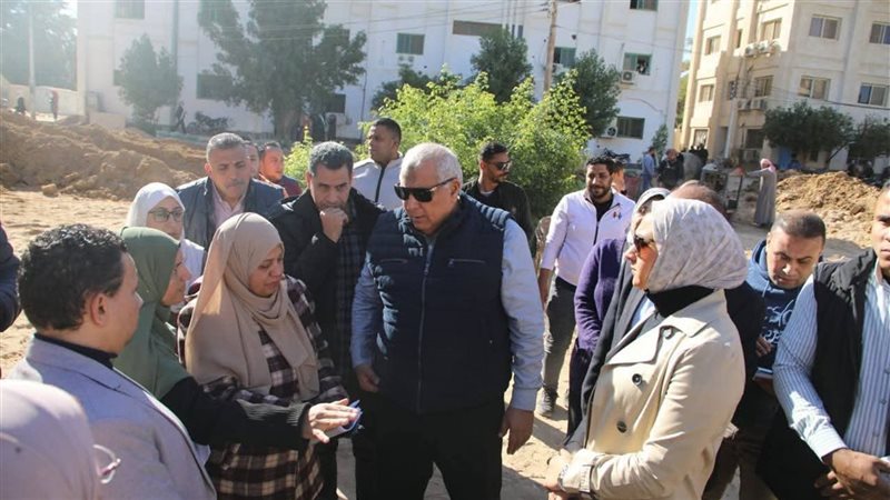 جانب من لقاء محافظ