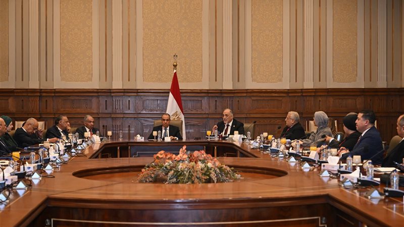 اجتماع لجنة حقوق