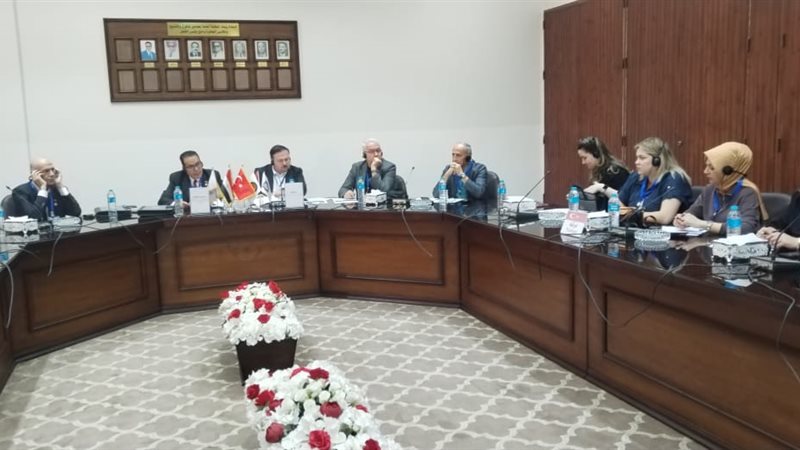 خلال المؤتمر