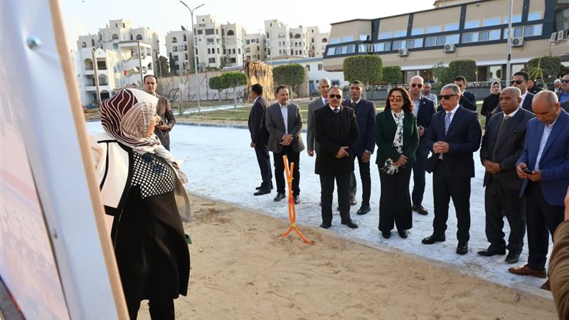 جولة د. منال عوض