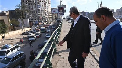 محافظ الغربية يعاين كوبري المعرض ويوجه بمعالجة أسباب شكاوى المواطنين