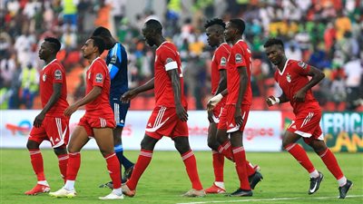 السودان وغينيا الاستوائية في صراع الفرصة الأخيرة للتأهل لدور الـ16