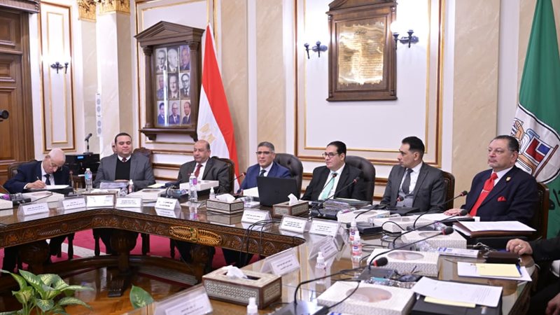 محافظ الجيزة خلال