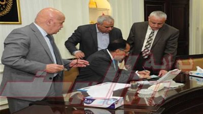 وزير الإسكان يكلف بسرعة البدء فى تنفيذ كورنيش شرق بورسعيد بطول 14كم