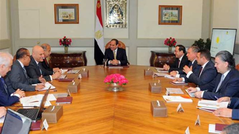 بالصور.. تفاصيل اجتماع