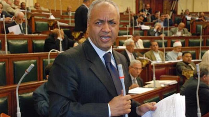 بكري يقدم مقترحا