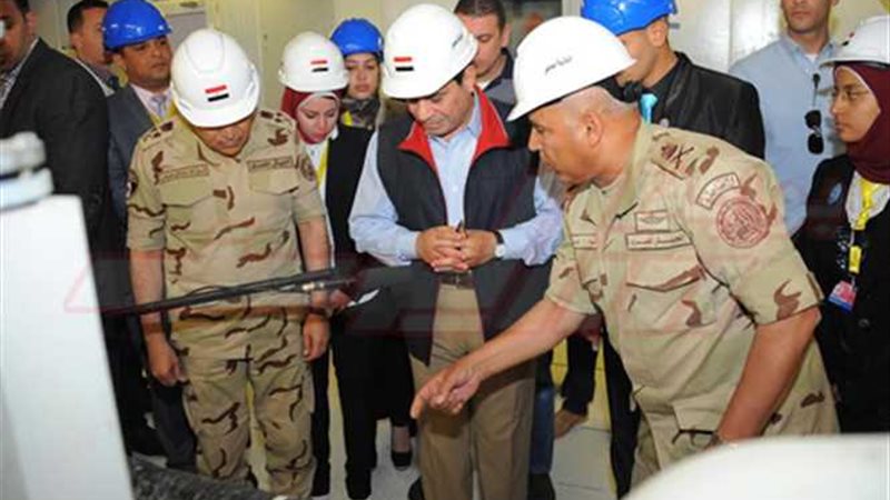 الرئيس السيسي يتفقد
