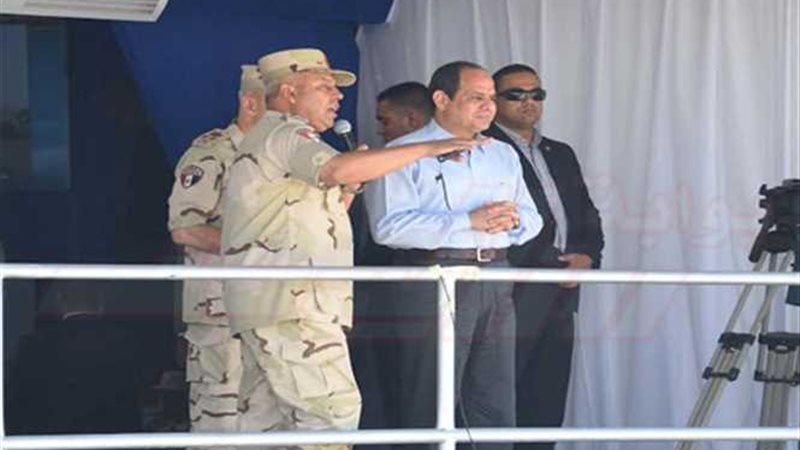 الرئيس السيسي يتفقد