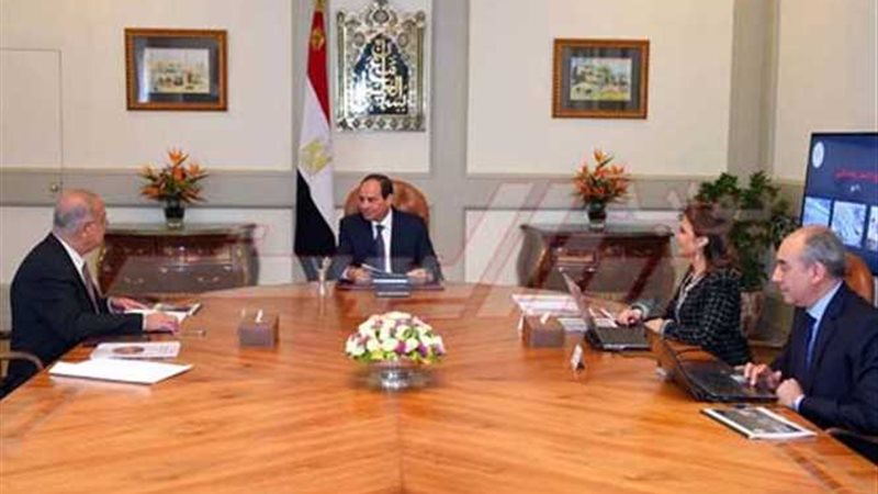 السيسي يجتمع مع رئيس