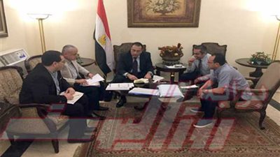 وزير الإسكان يكلف ببدء تنفيذ مرافق امتداد مدينة الشيخ زايد .. وطرح أراض للاستثمار بها