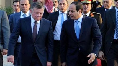 الرئيس السيسي يستقبل عاهل الأردن بمطار القاهرة