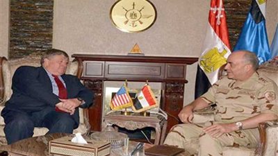 رئيس الأركان يلتقي قائد القيادة الإفريقية - الأمريكية وسفير الولايات المتحدة لدى ليبيا