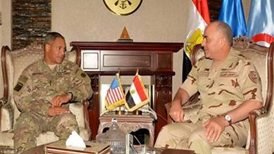 رئيس الأركان يلتقى قائد القوات البرية للقيادة المركزية الأمريكية