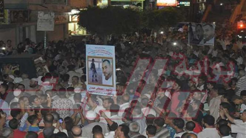 بالصور.. الآلاف من